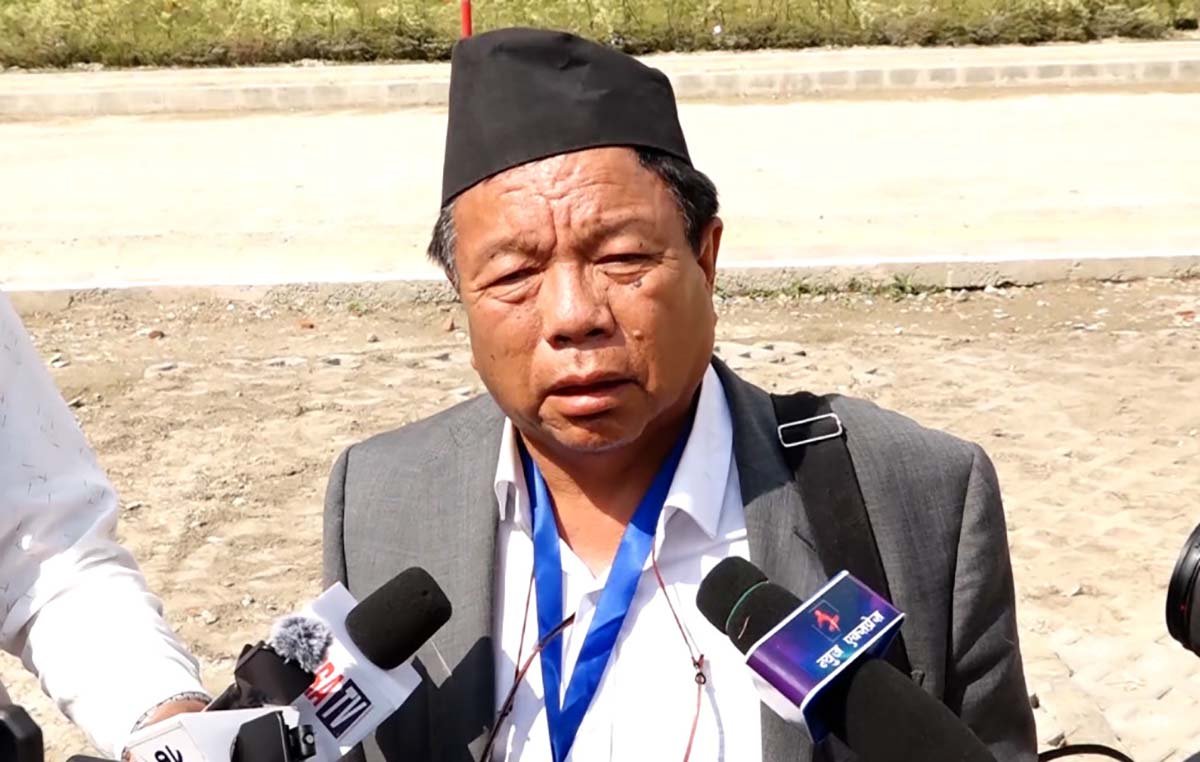 सांसद पुनले भने– ओली र लेखकले गल्ती स्वीकार गर्नुपर्छ