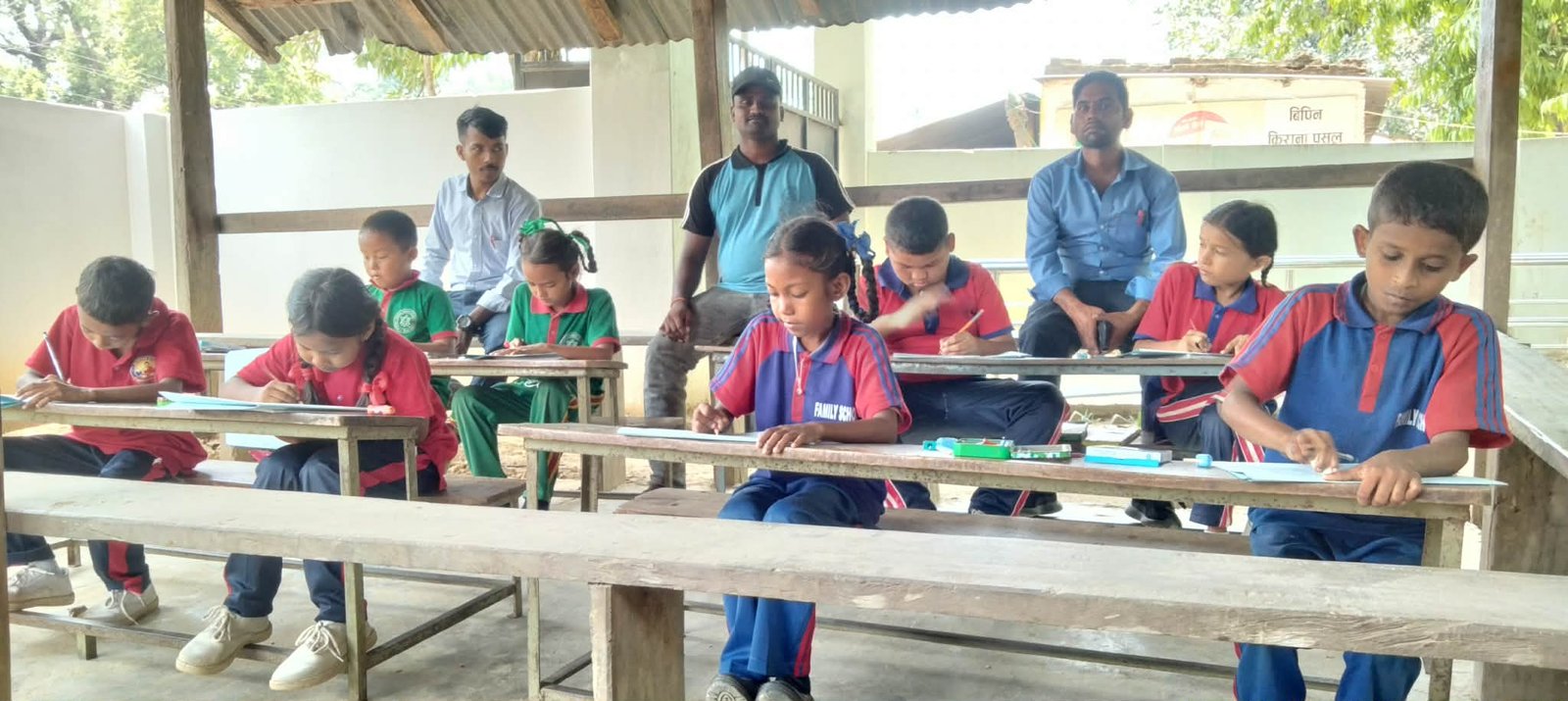 राजपुरमा संस्थागत विद्यालयहरूद्वारा चित्रकला प्रतियोगिता
