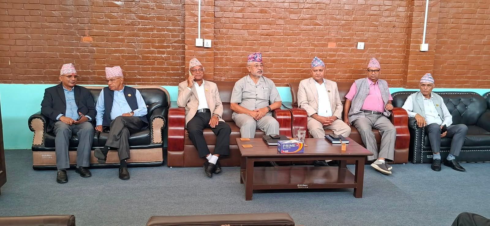 लुम्बिनी प्रदेशःएमाले संसदीय कार्यालयमा सांसदहरूको भेला