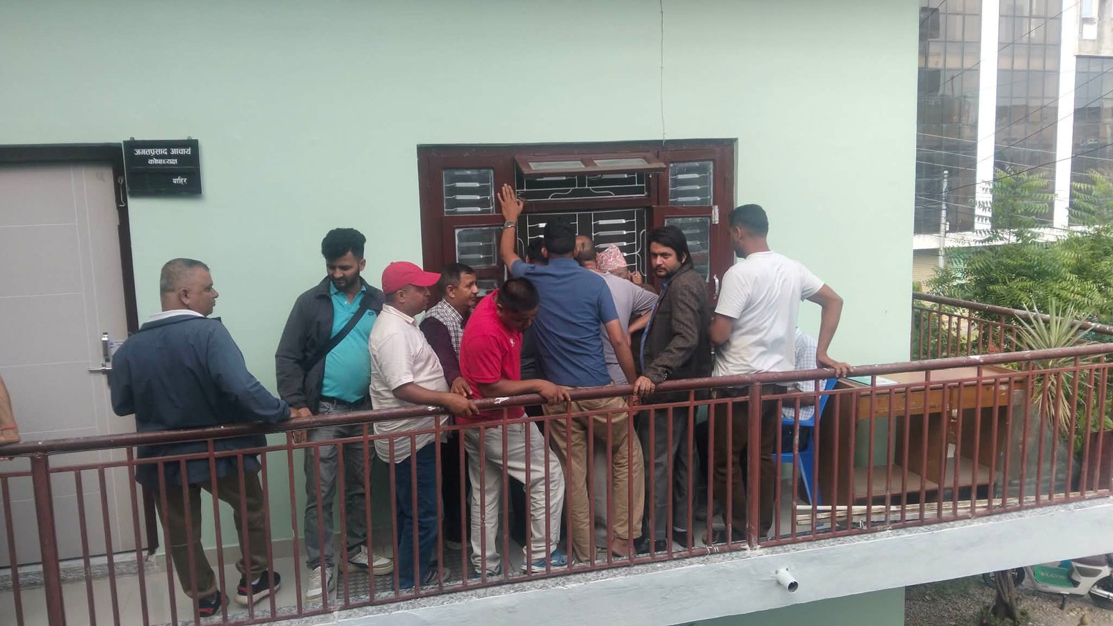 दाङ उवासंघ निर्वाचनमा ४ जना अध्यक्षसहित विभिन्न पदमा उम्मेदवारी दर्ता