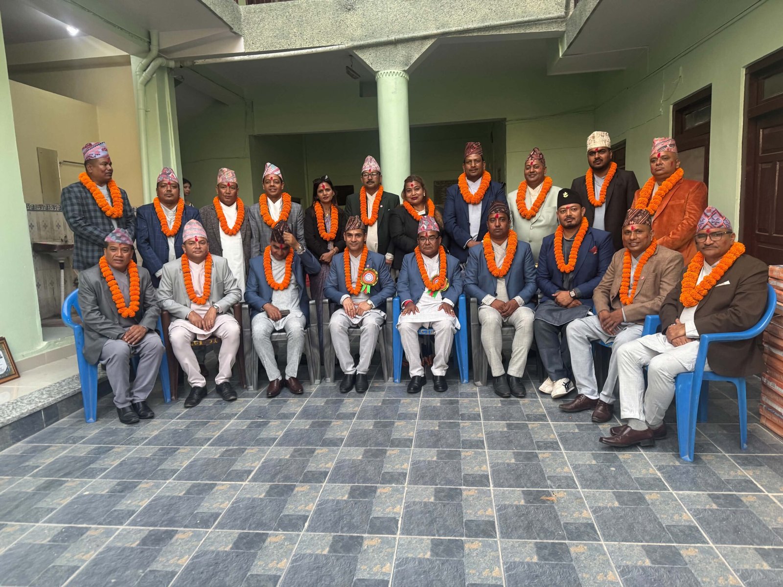 दाङ जिल्ला उद्योग वाणिज्य संघका नवनिर्वाचित पदाधिकारीलाई शपथ, पद हस्तान्तरण